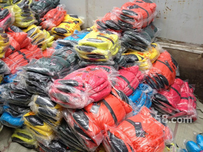 北京丰台大红门外贸服装批发市场 棉服清仓15元起，抢购正当时